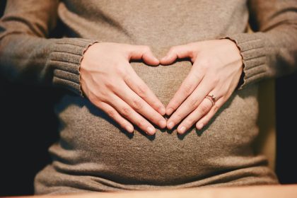 הריון ולידה בצל המלחמה: איך לשמח את היולדת עם מתנה אישית?